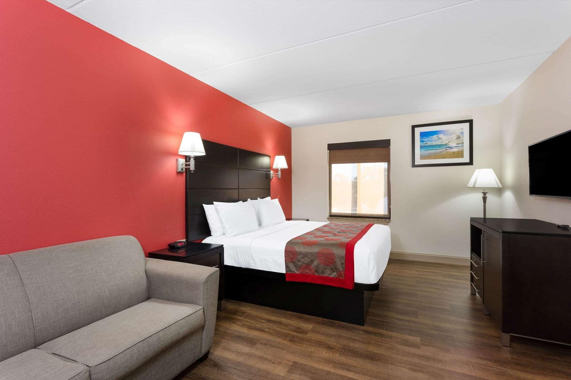 Ramada By Wyndham Panama City Exterior photo