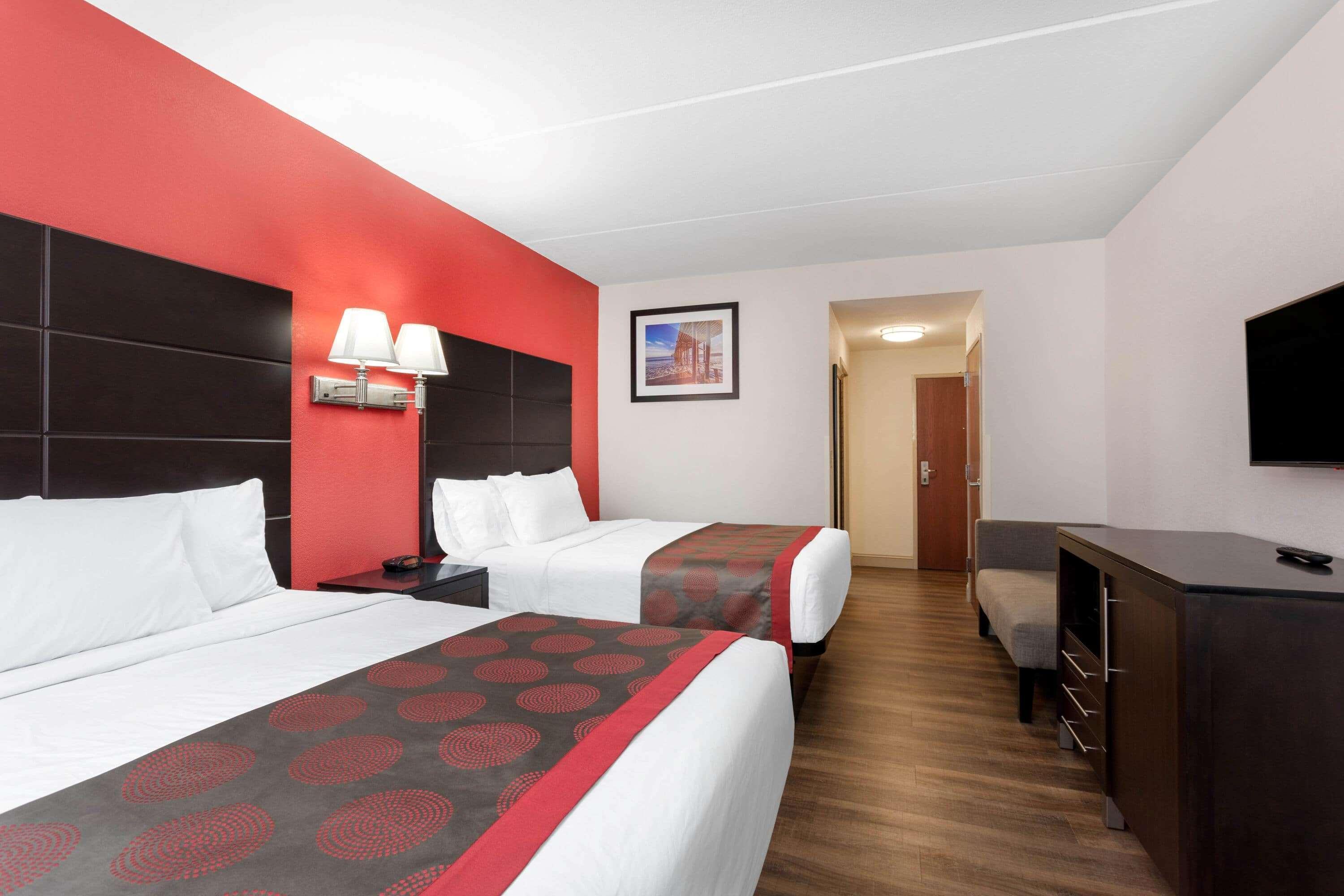 Ramada By Wyndham Panama City Exterior photo