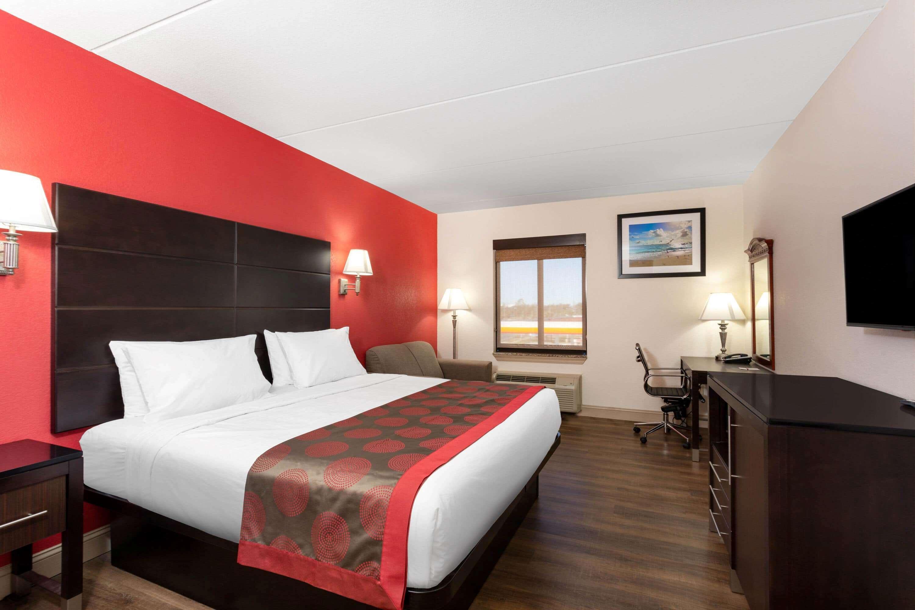 Ramada By Wyndham Panama City Exterior photo