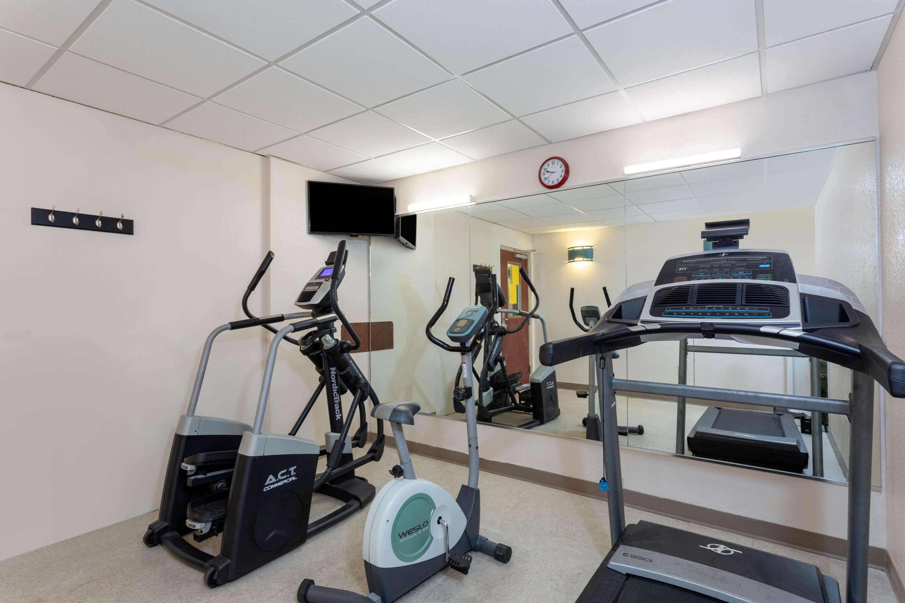 Ramada By Wyndham Panama City Exterior photo
